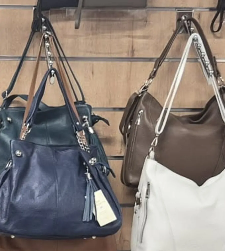 Sacs hobo marine et ivoire en cuir italien
